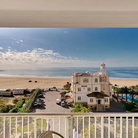 O Mar,o Sol,a Tranquilidade E A Seguranca De Um Lugar