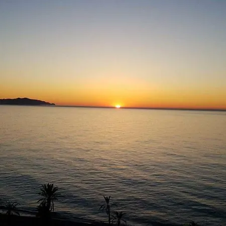 O Mar,o Sol,a Tranquilidade E A Seguranca De Um Lugar Apartmán