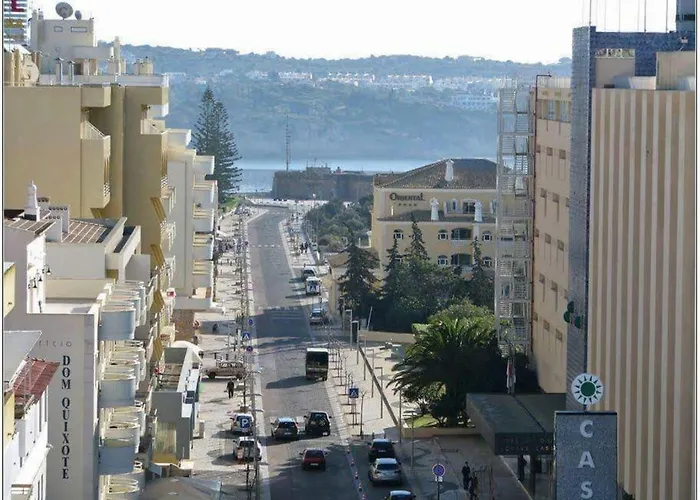 O Mar,o Sol,a Tranquilidade E A Seguranca De Um Lugar *